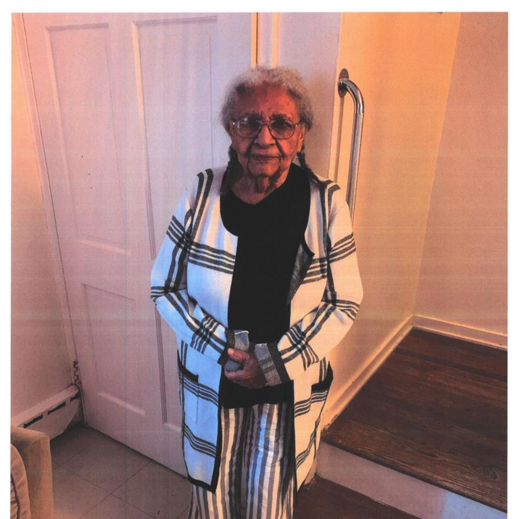 Carmen L. Suarez