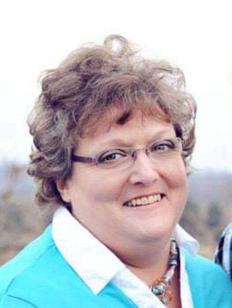 Laura Christensen Armstrong Profile Photo