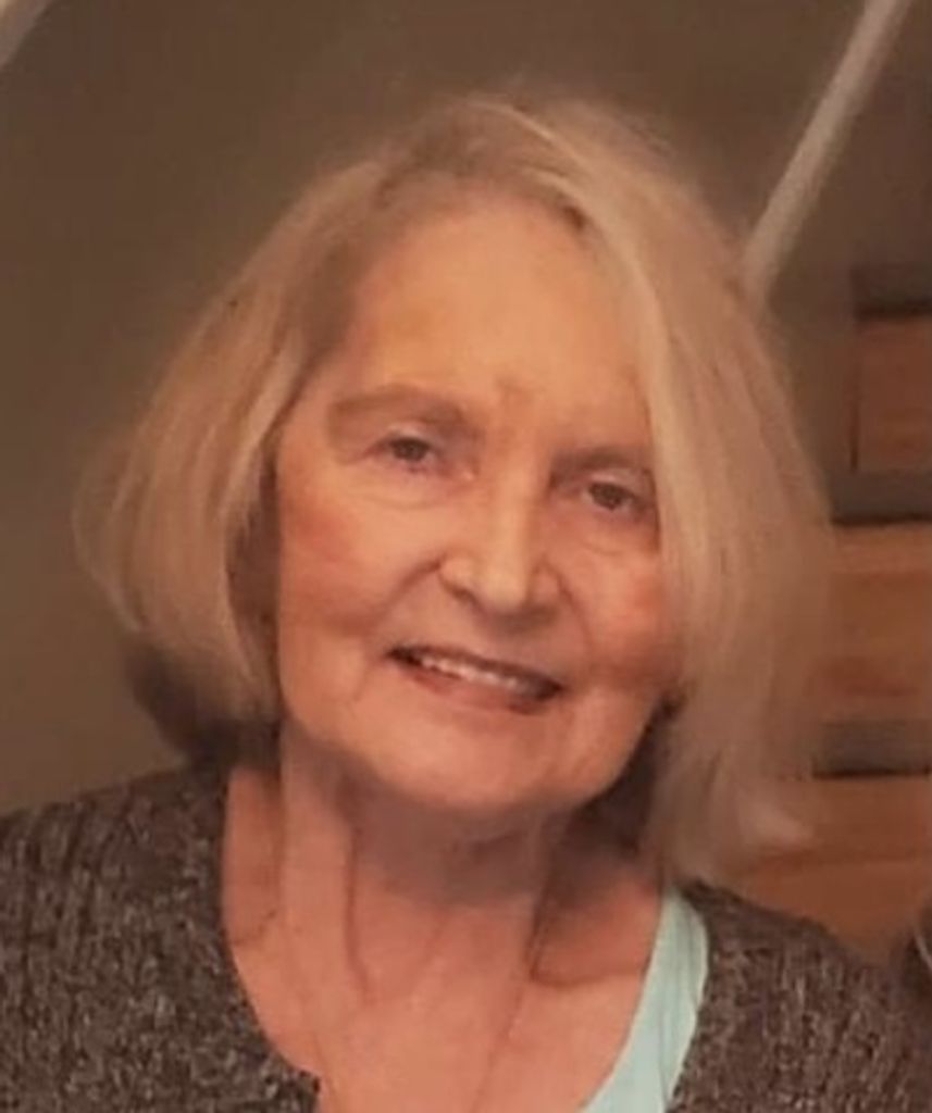 Elisabeth Evelyne Housand Profile Photo