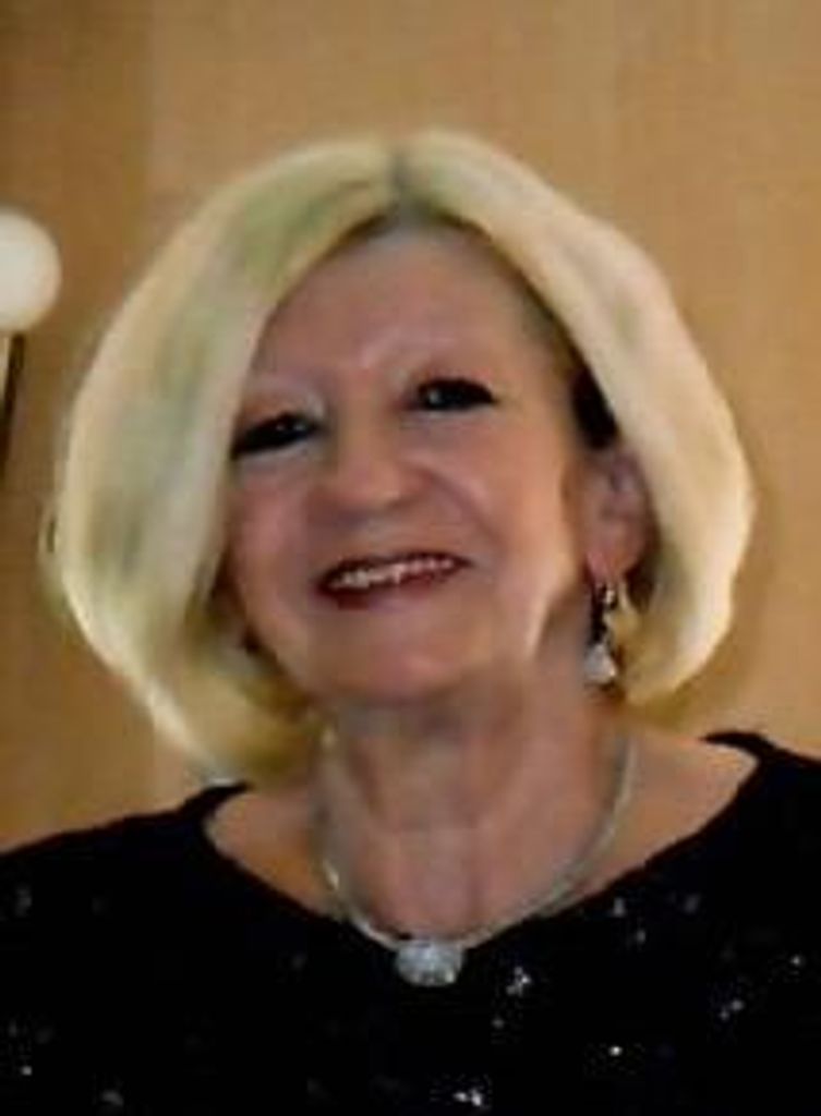 Elizabeth Christine Oelrich Dacuba Profile Photo