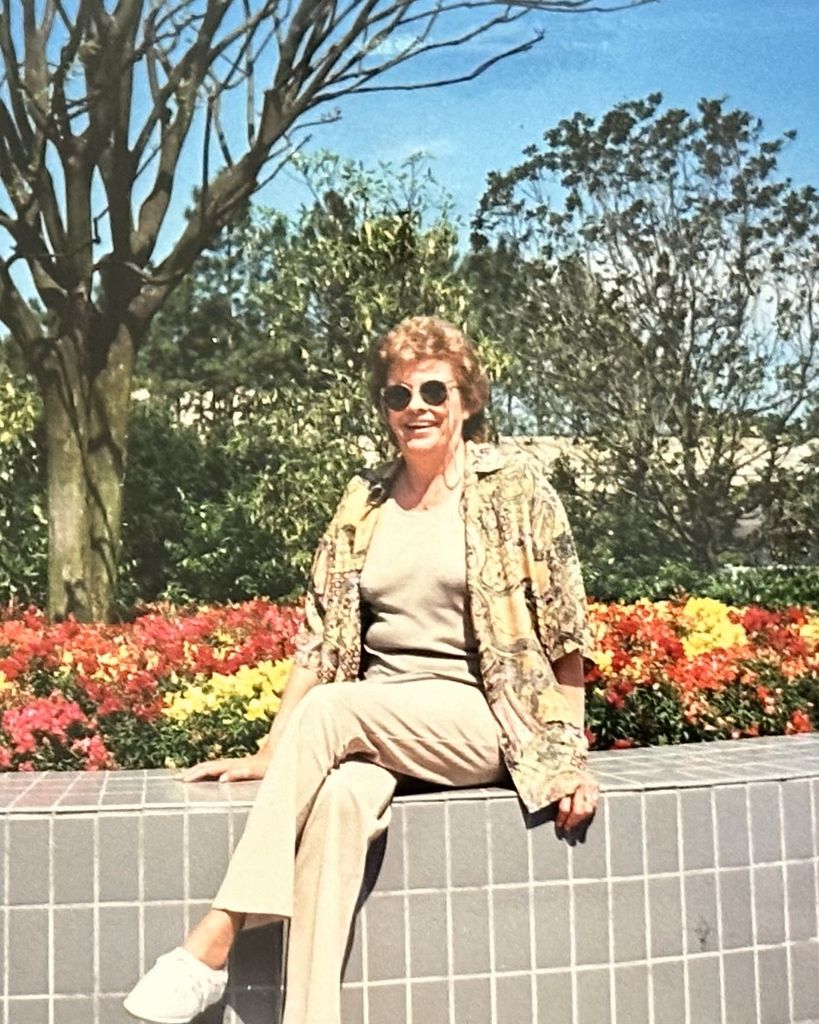 Evelyne R. Dwyer