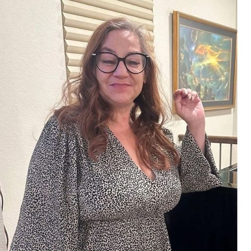Marina Luiza Dominguez Profile Photo
