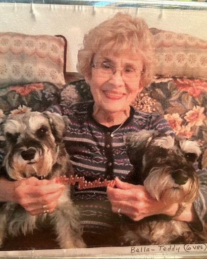 Ottilie Glazier's obituary image