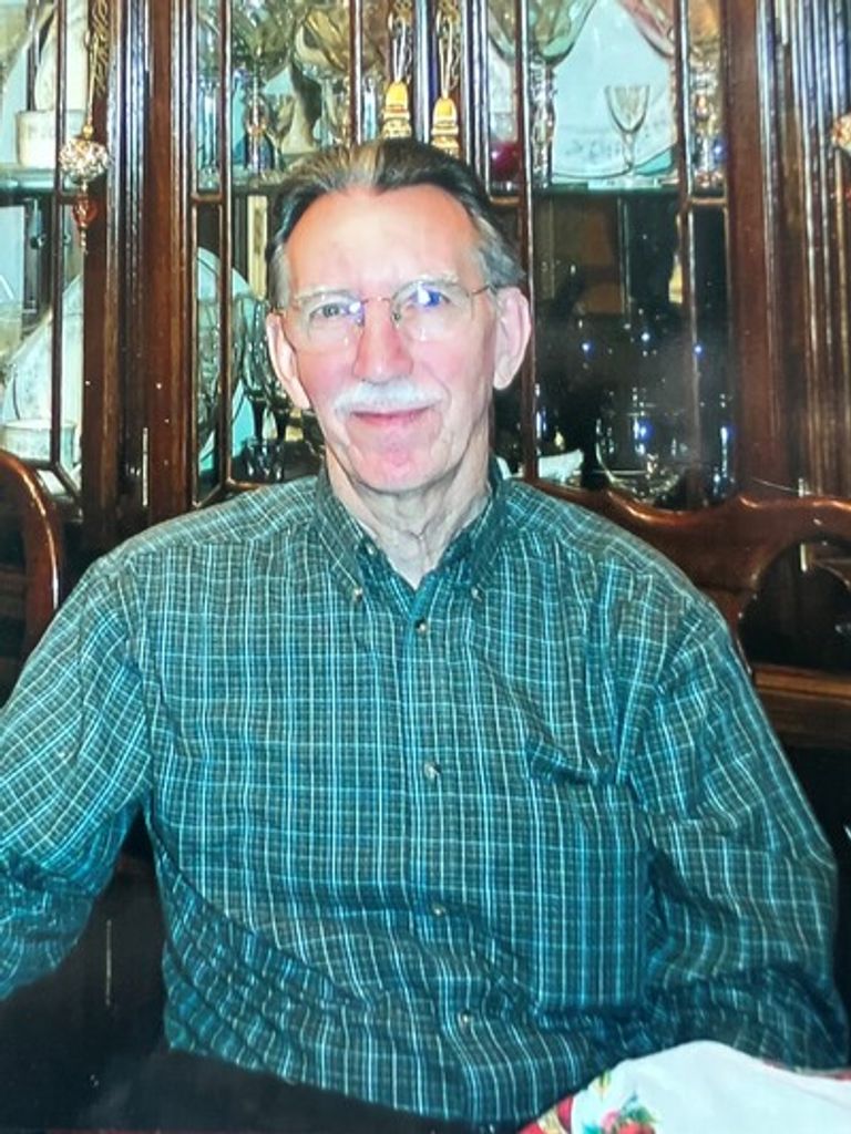 Robert Erwin Wood Profile Photo