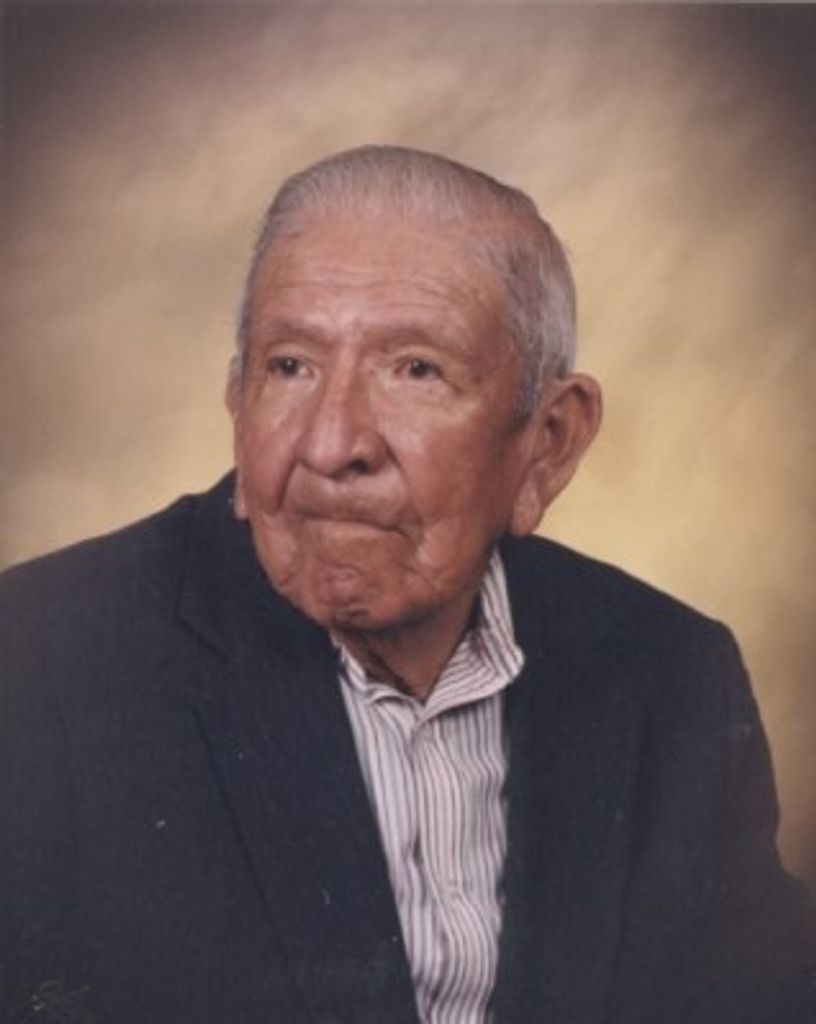 Julian Ribera Profile Photo