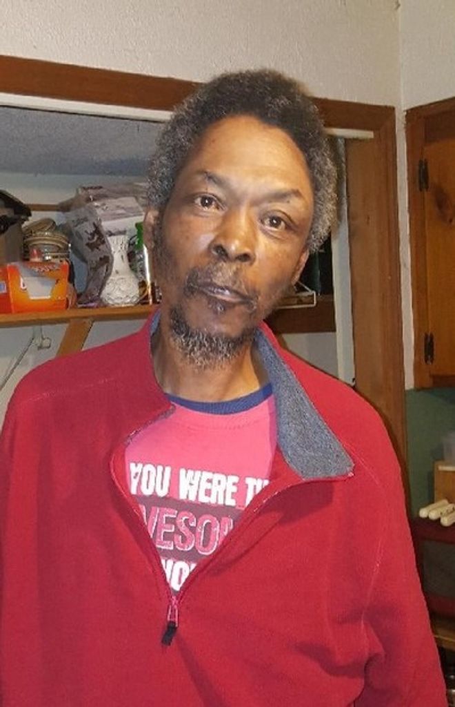 Lawrence Darnel Roach Profile Photo