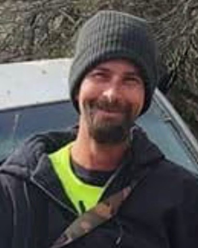 Dustin Sean "Dusty" Sowards
