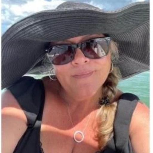 Shantal Tiffiny Johnston Pettry photo gallery thumbnail 2 of 2