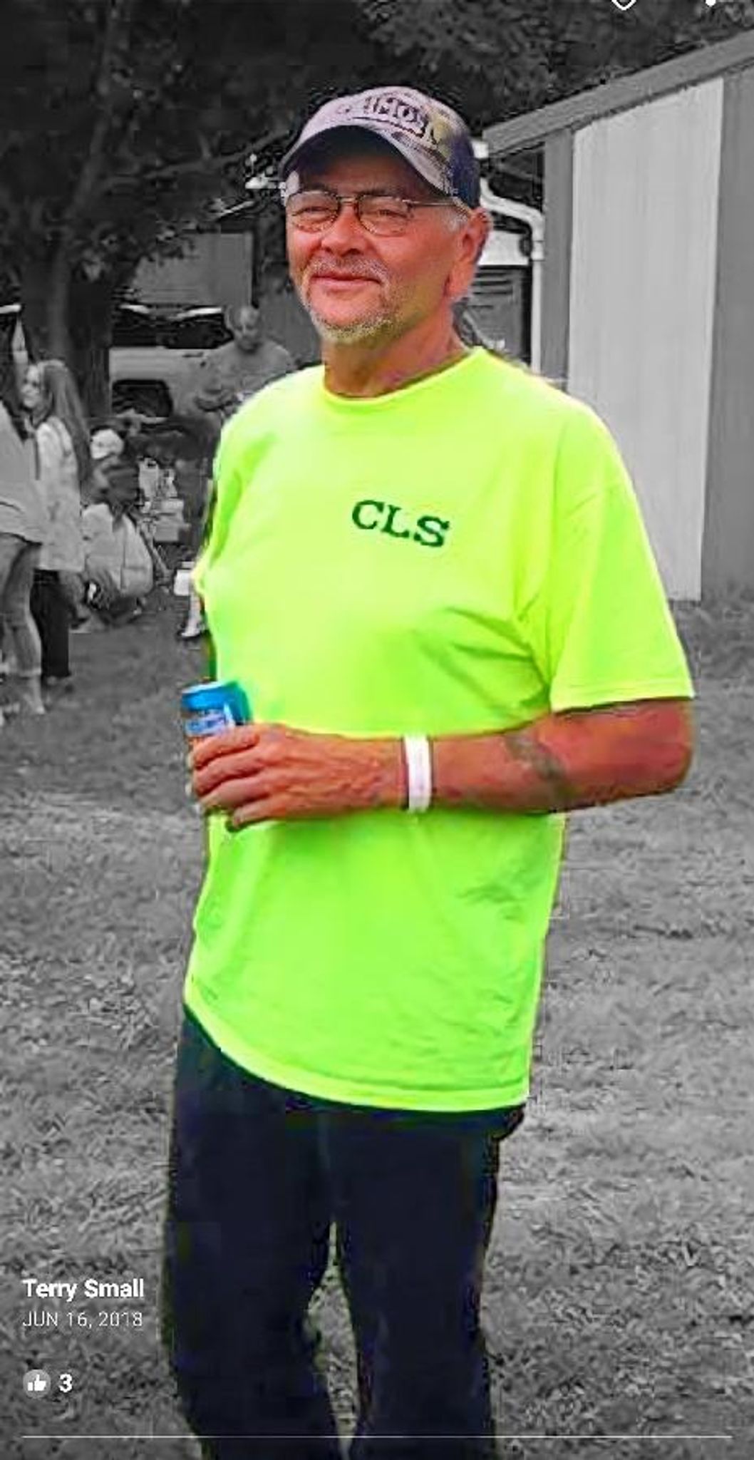 Terry Lee Small photo gallery image 1 of 2