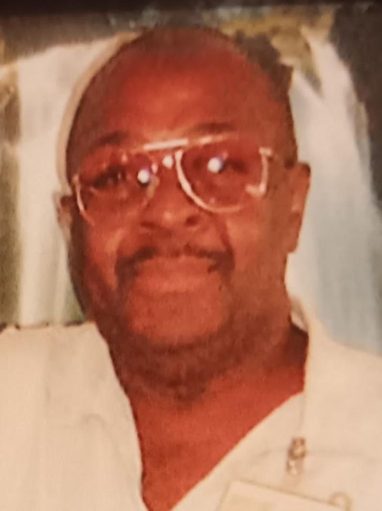 Johnnie Young, Jr. Profile Photo