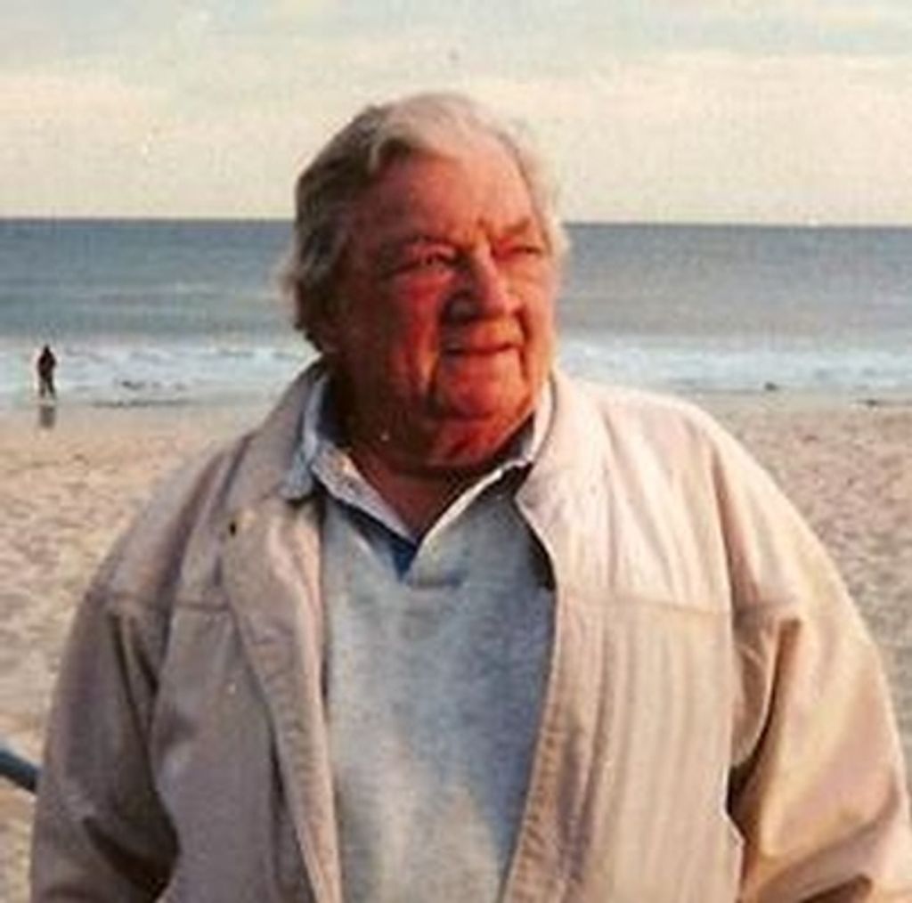 Thomas M Bartlo
