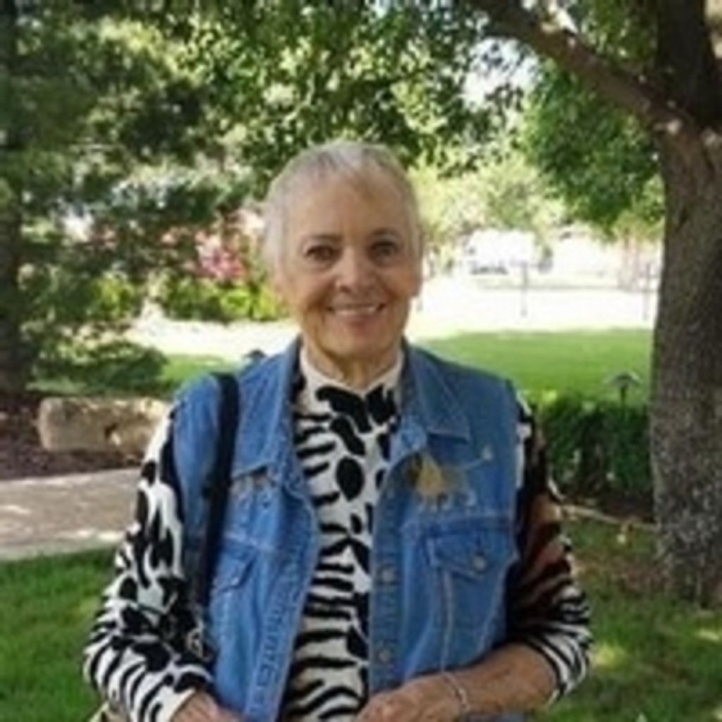 Helen Louise Loyd Profile Photo