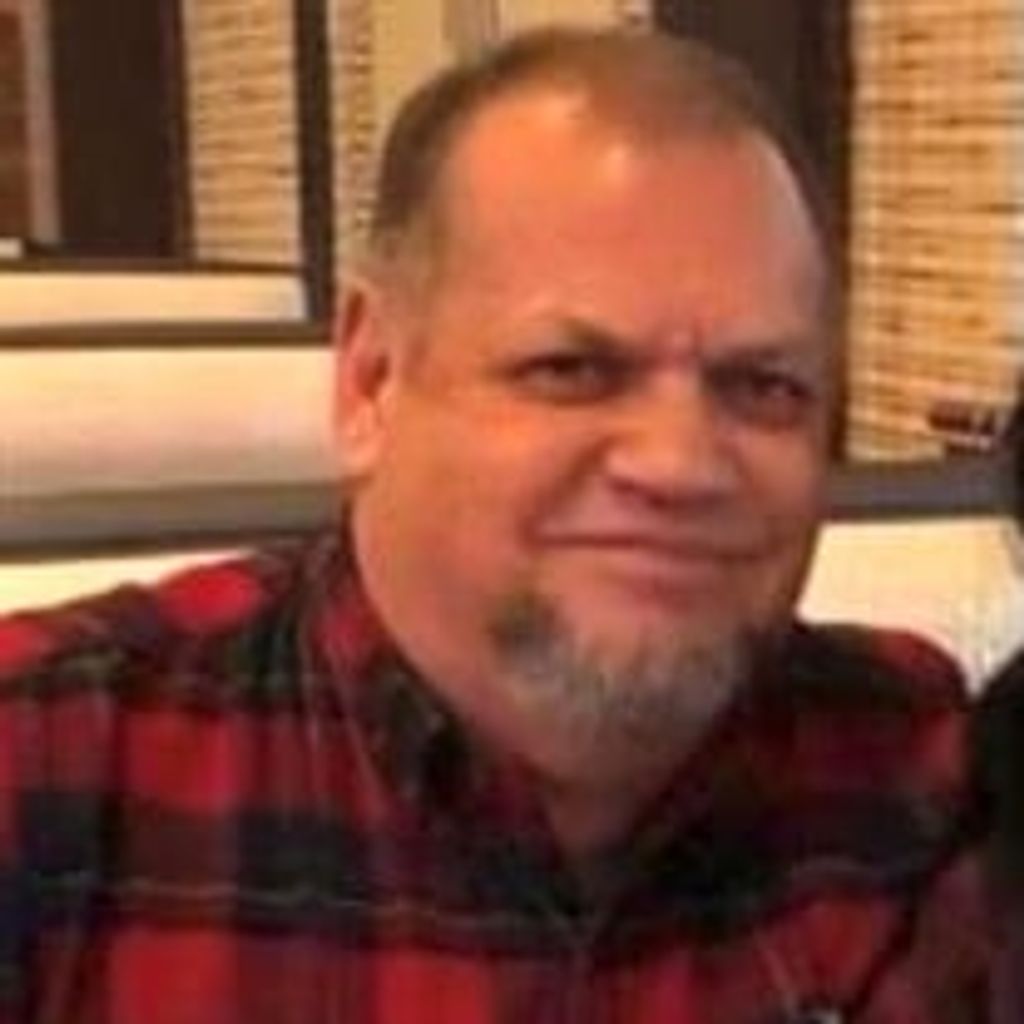 Tony José Flores