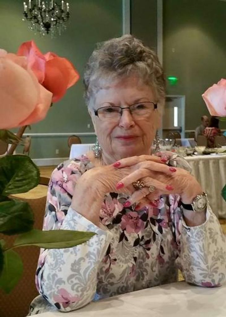 Lois Wingfield Profile Photo