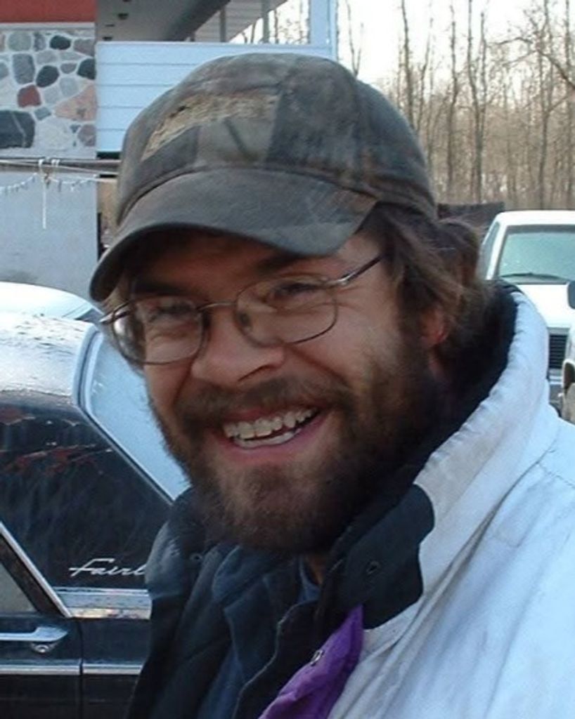 Christian "Chris" Lee Bennett Profile Photo