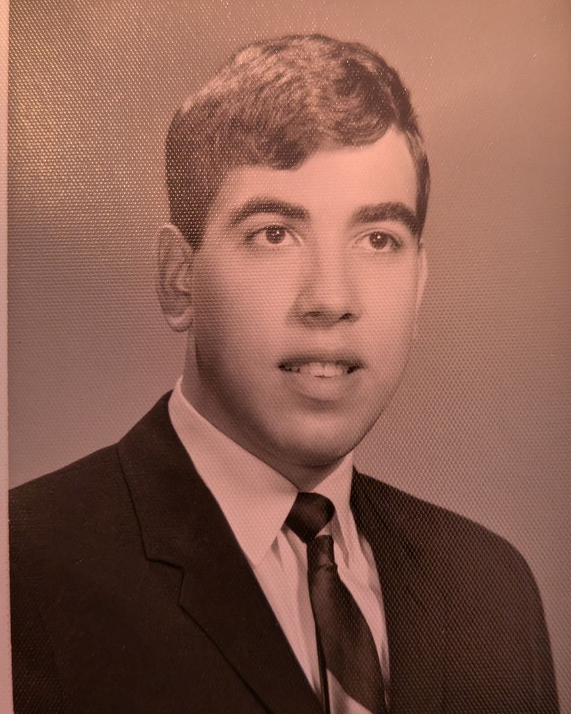 Carl Hahn Jr. Profile Photo
