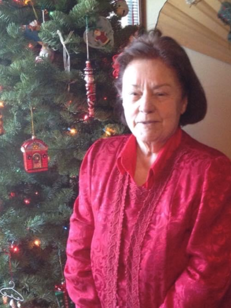 Dolores Fernandez Profile Photo
