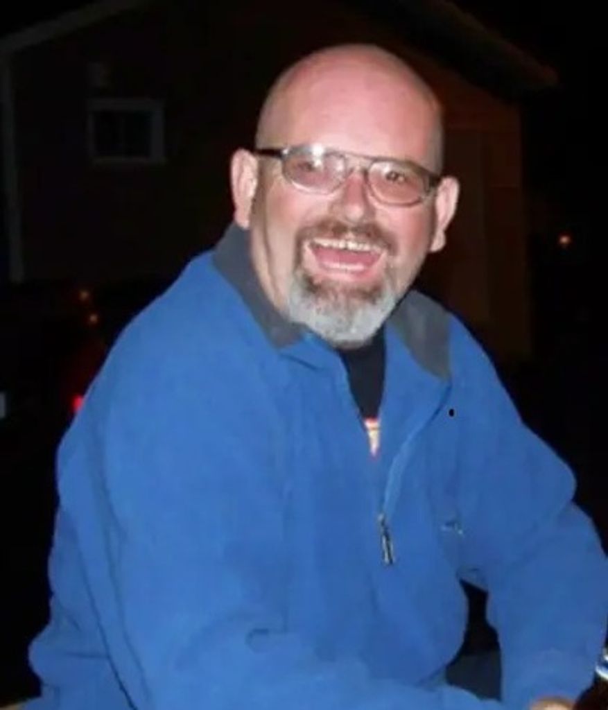 Michael Lomond Profile Photo