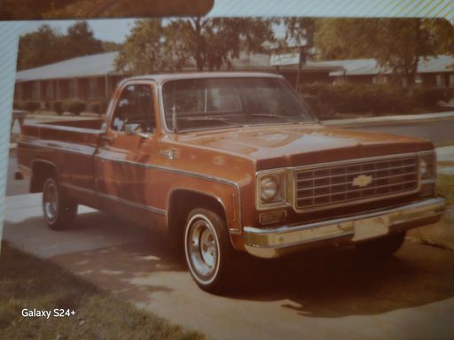 Lawrence Miles photo gallery thumbnail 47 of 78