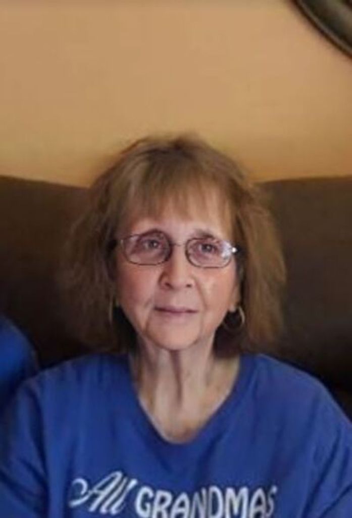 Sandra Holmes Profile Photo