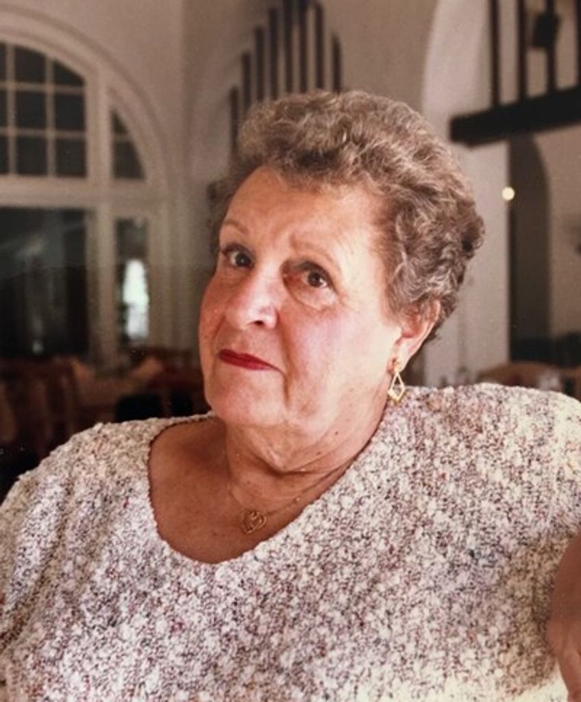 Mae Evert Profile Photo