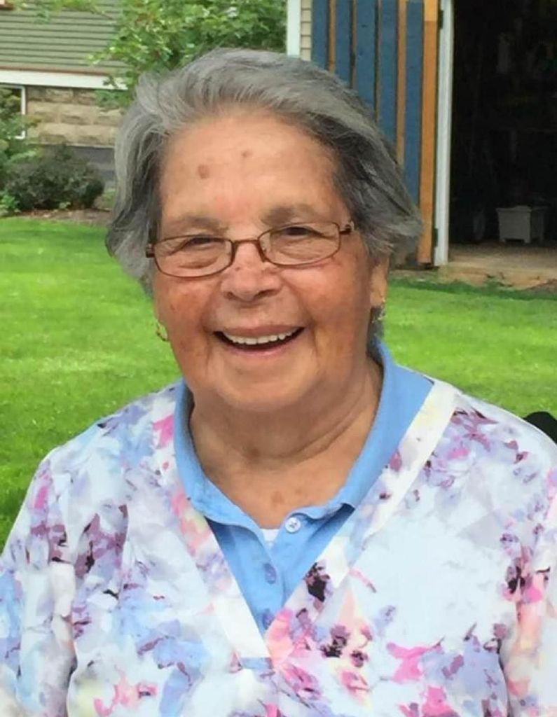 Mamita Lucita Hernandez Profile Photo