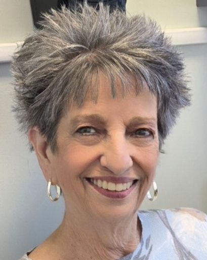 Mary Painter Holloway's obituary image