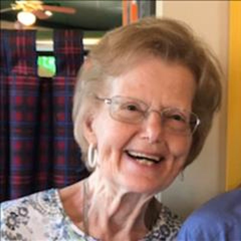 Evelyn Jeanine Lott Profile Photo