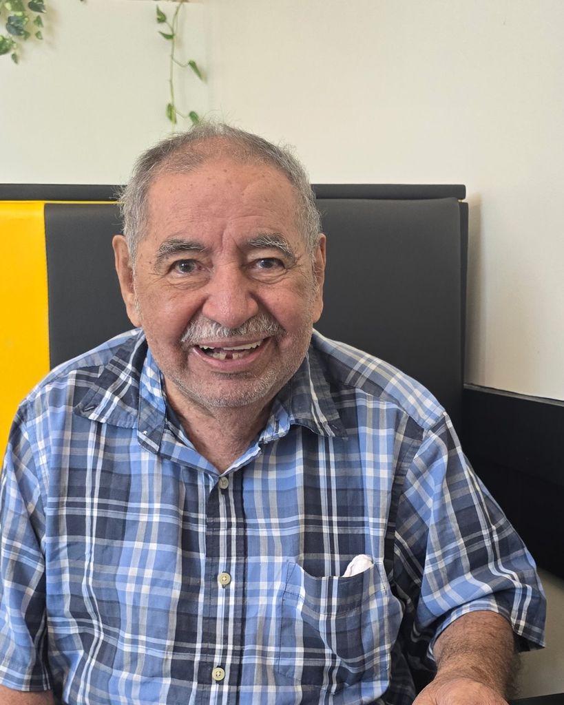 Santiago Reyes Profile Photo