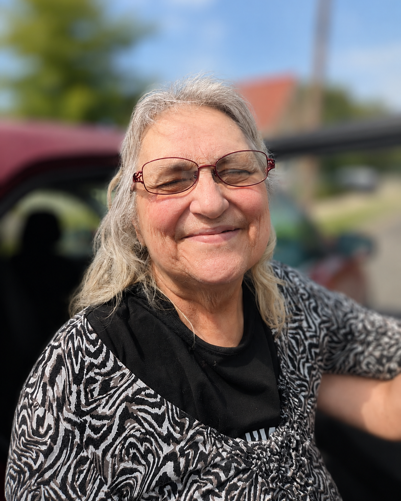 Linda Carol Burton Profile Photo
