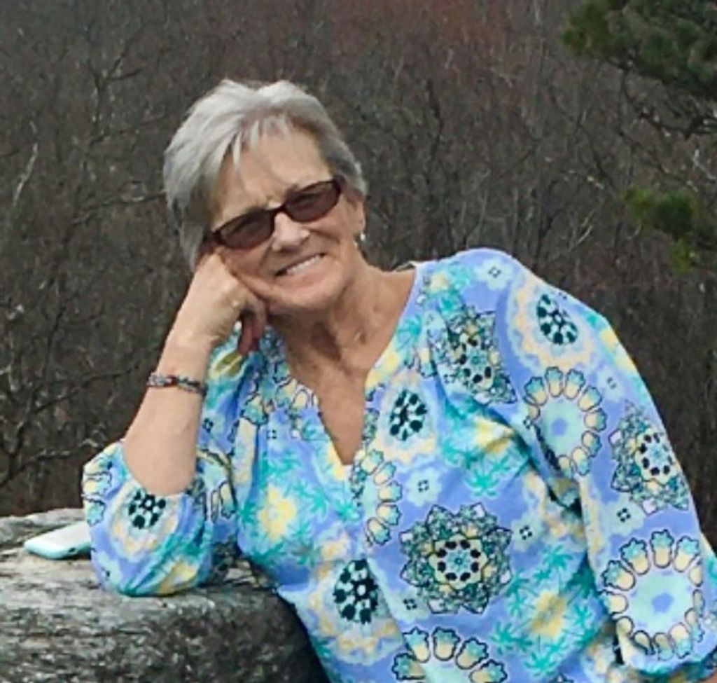 Donna "Nana" White