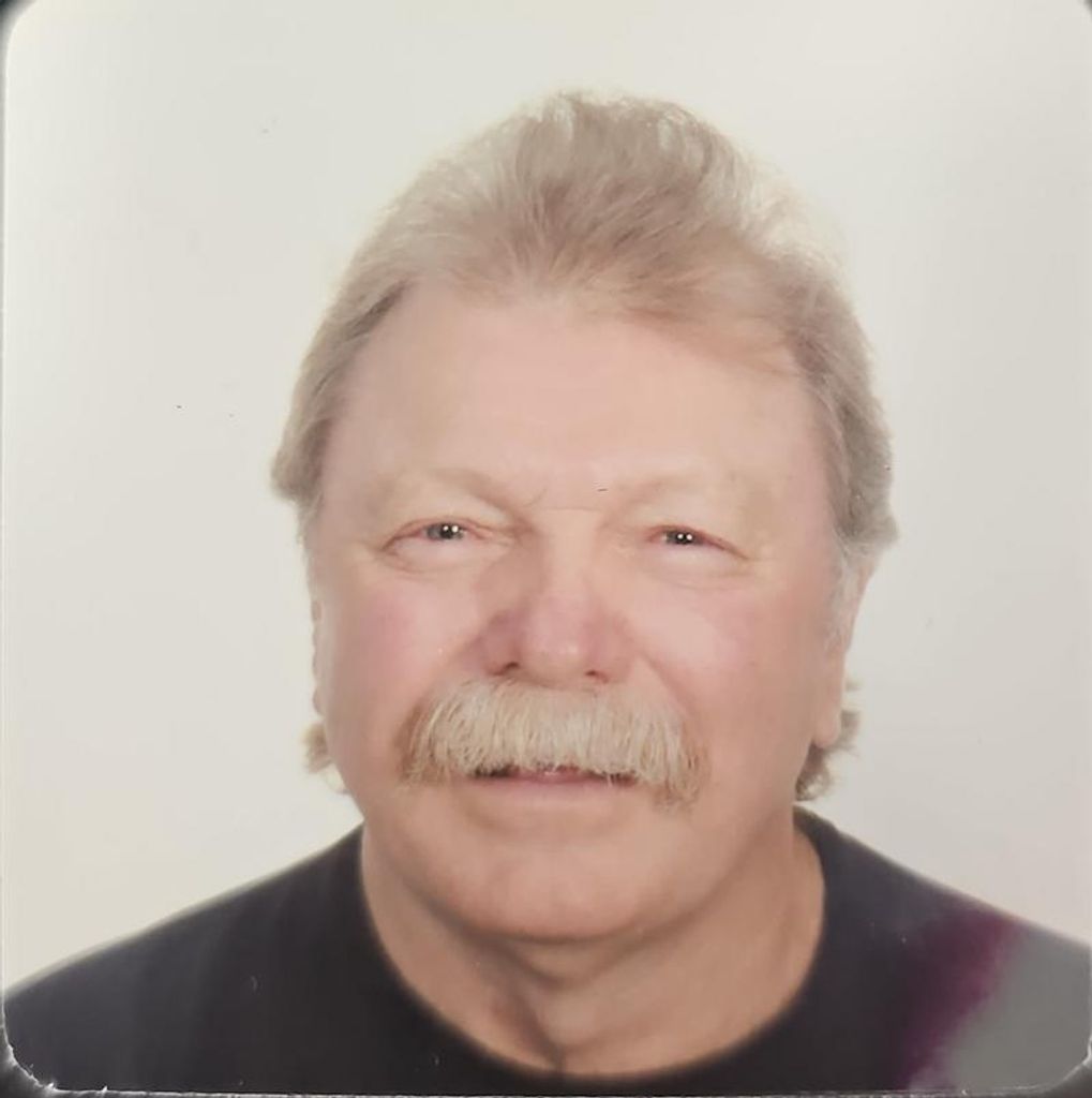 Richard W. Heinrich Profile Photo