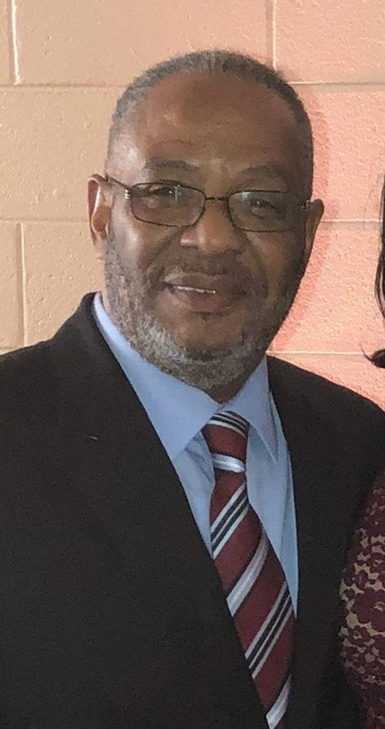 Anthony Kent Holmes Profile Photo