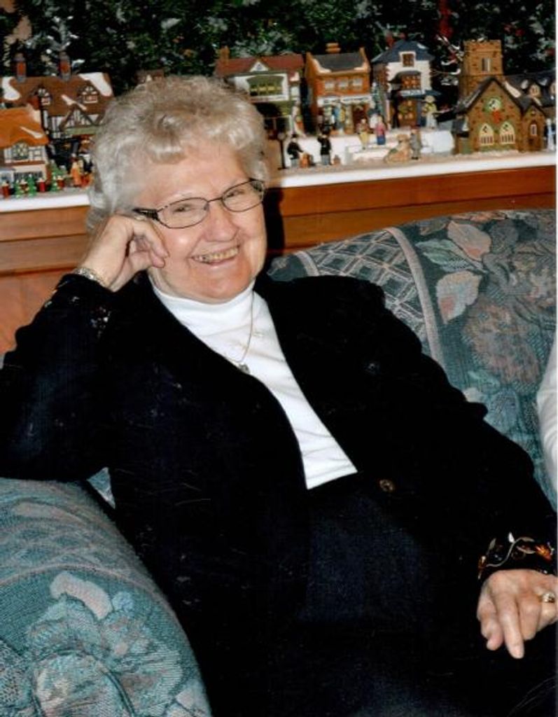 Virginia "Deda" Myrtle Behrens