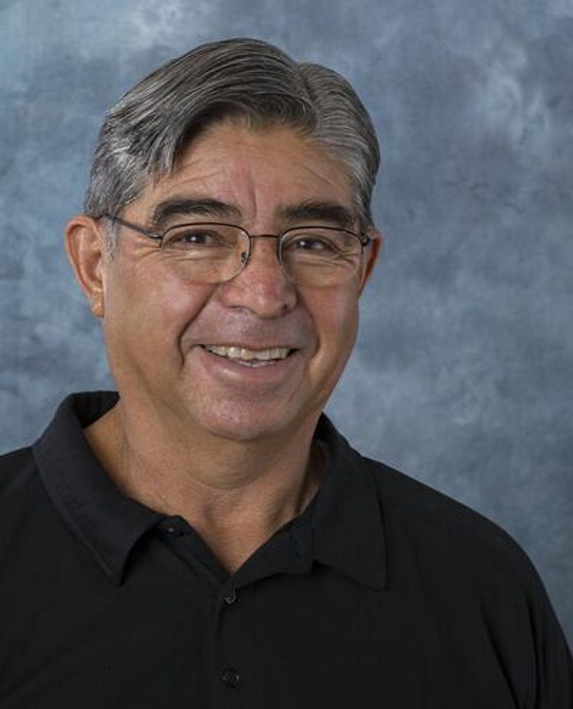 Nicolas V Ruiz Profile Photo