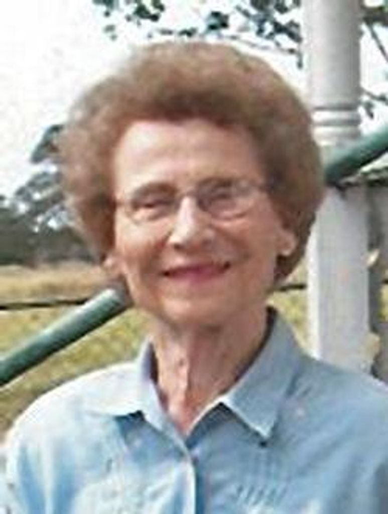 Leona Holubec Ziegler