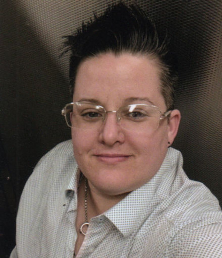 Linda M. Hemminger Profile Photo