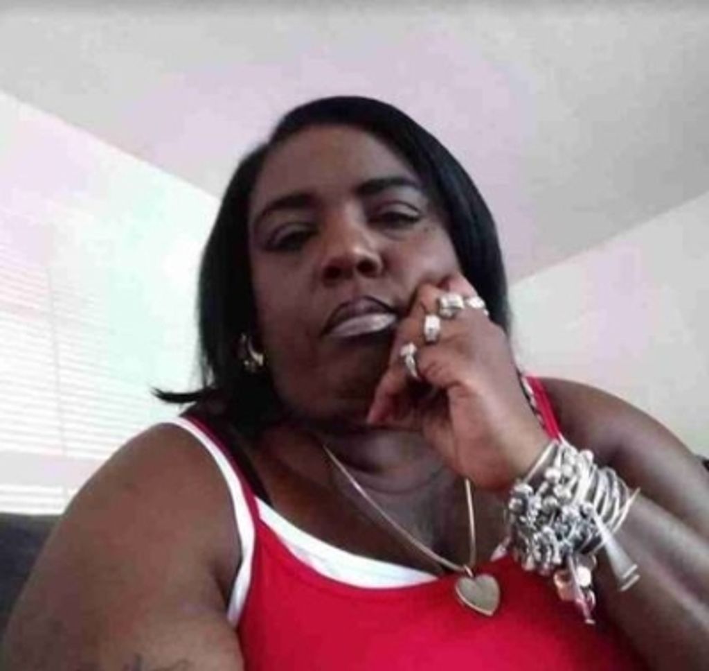 April Yvette Davis Profile Photo