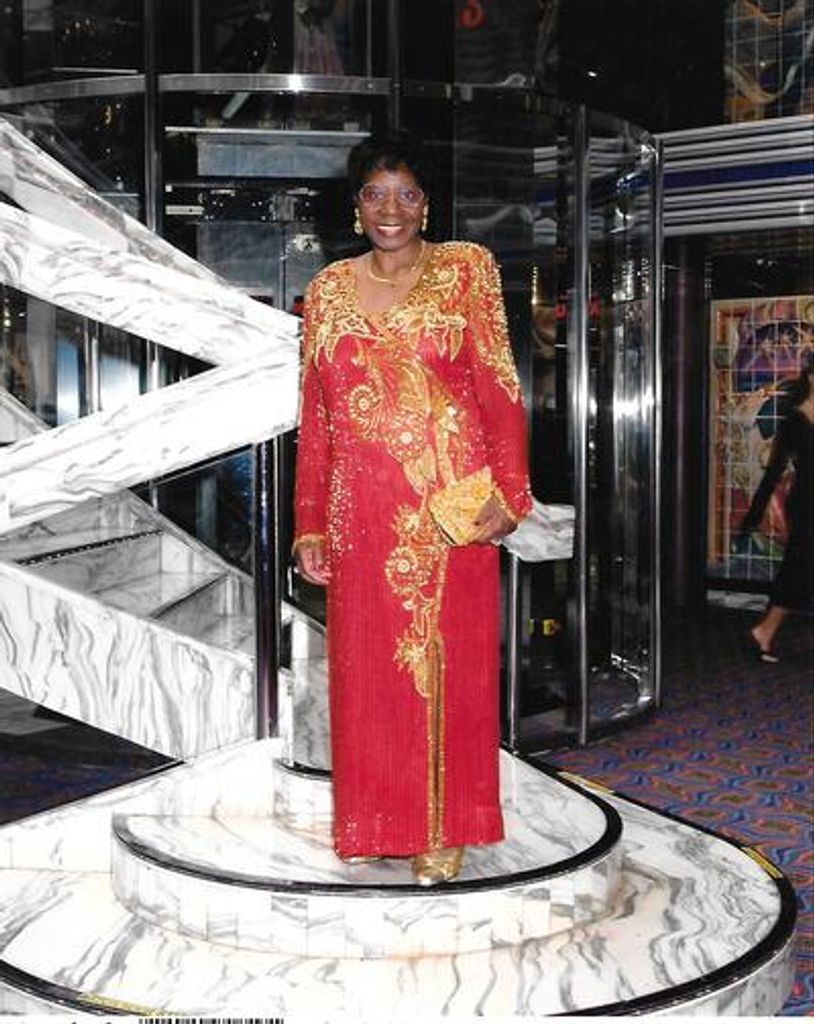 Annie Marie Roberts Profile Photo