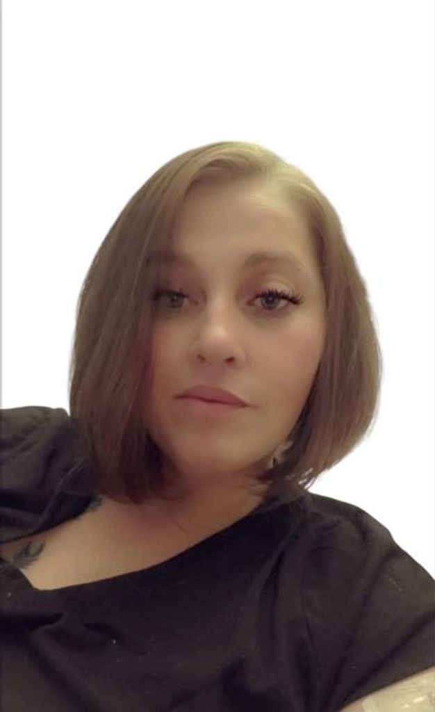 Sara Elizabeth Doshier Profile Photo