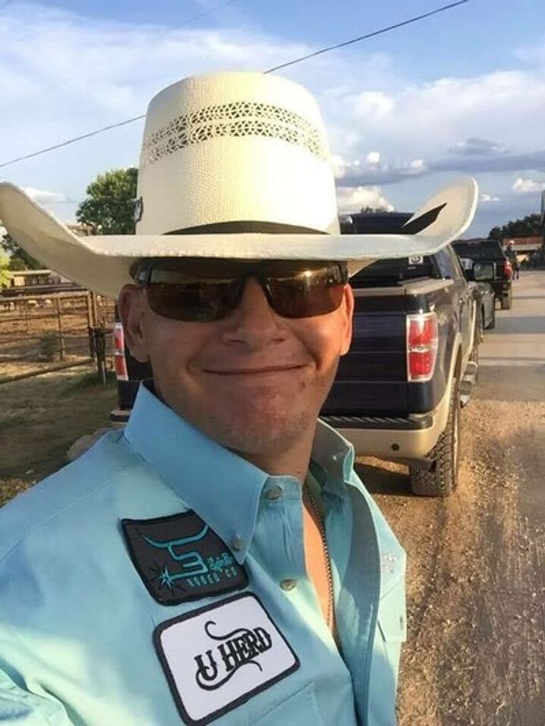 Jonathan Lee Hall Profile Photo