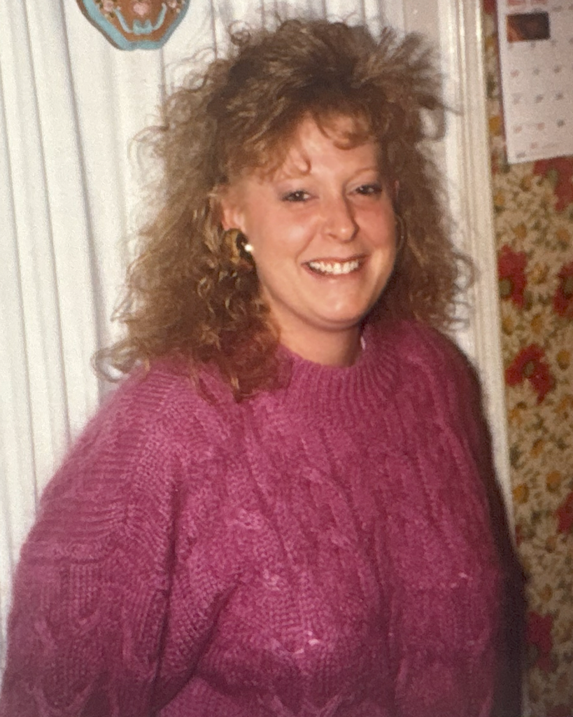 Julia Walling DiPaulo Profile Photo