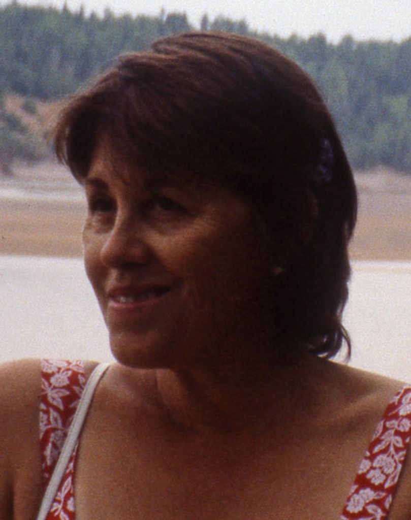 Anna Romanko White Profile Photo