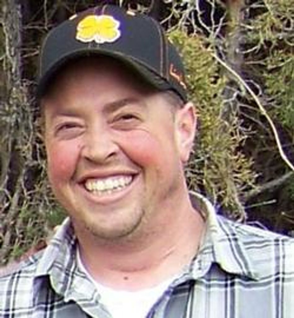 Joshua Kelly Profile Photo