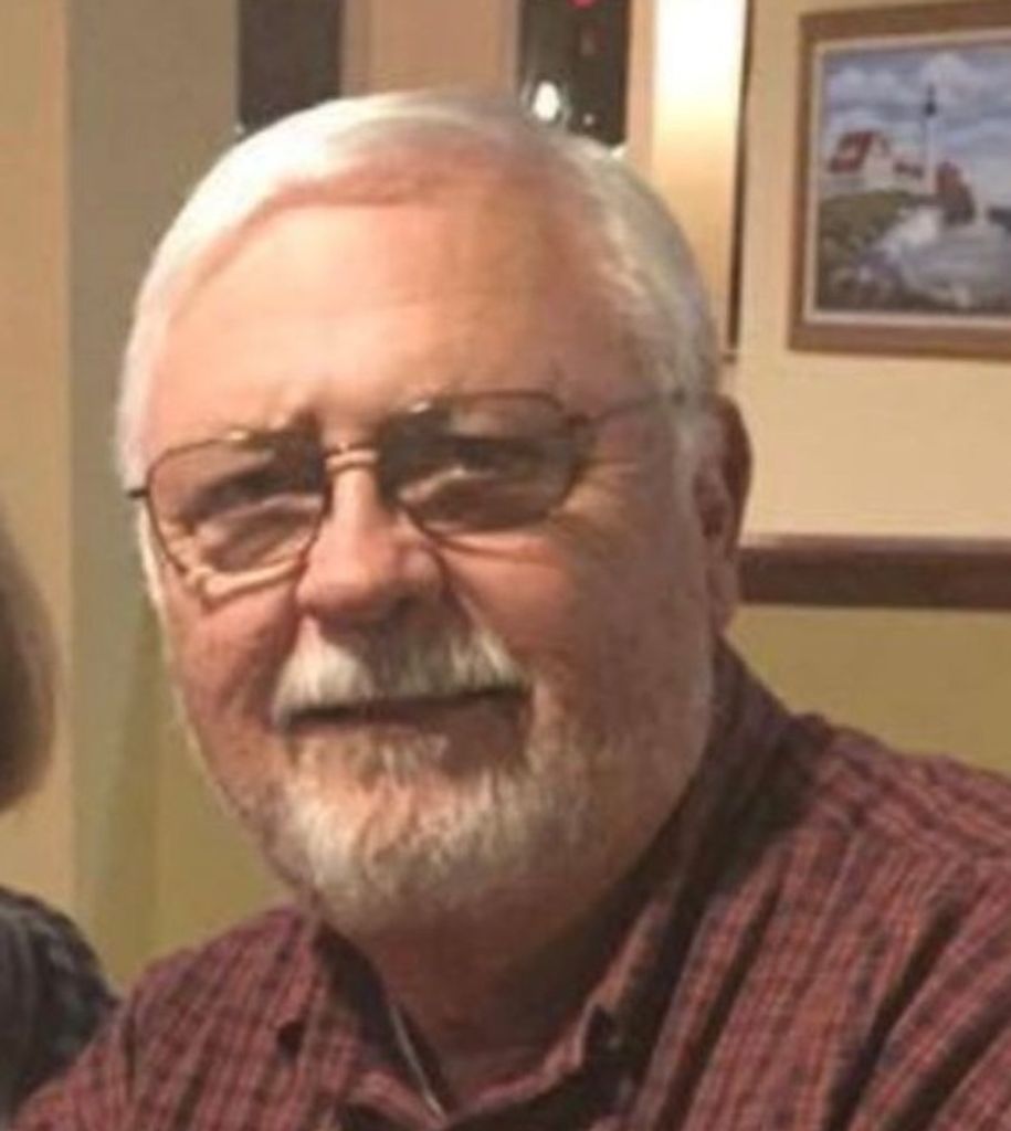 Robert "Bob" Moore