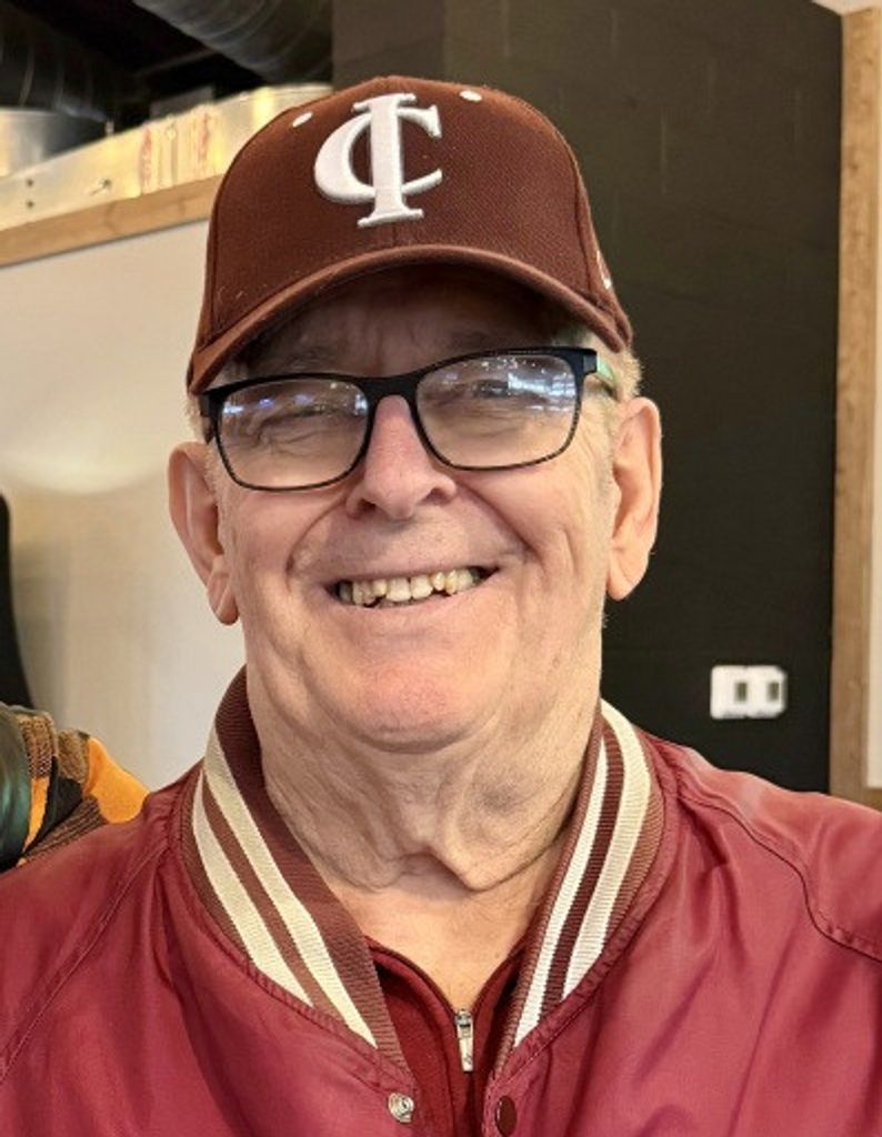 Joseph Patrick Simons Profile Photo