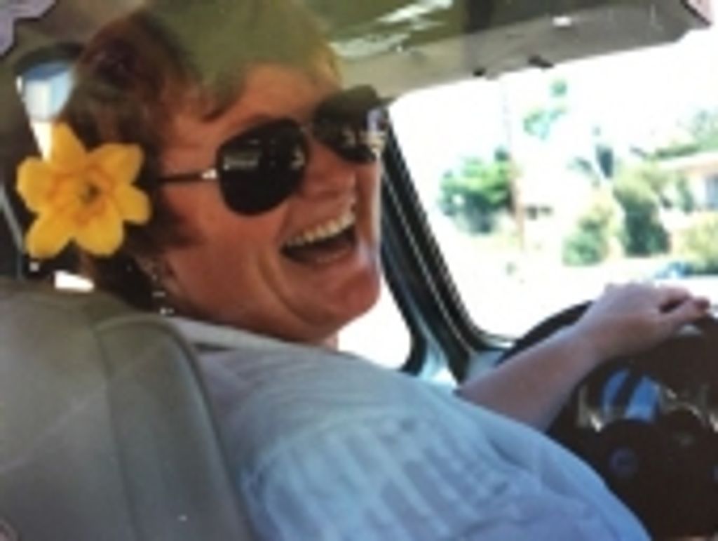 Carolyn J Lacy