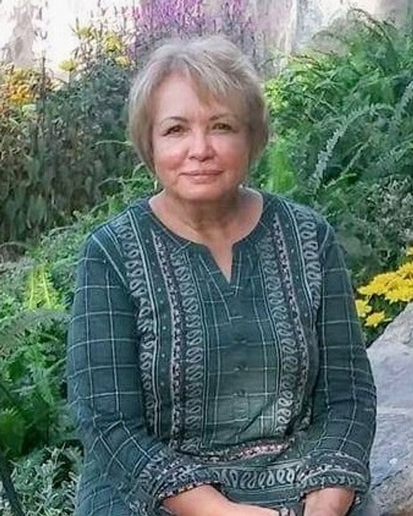 Alejandrina Brito-Langer Profile Photo