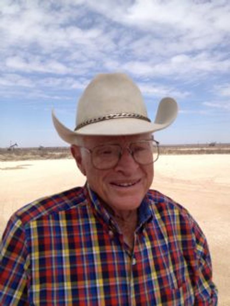 Thomas Perry Profile Photo