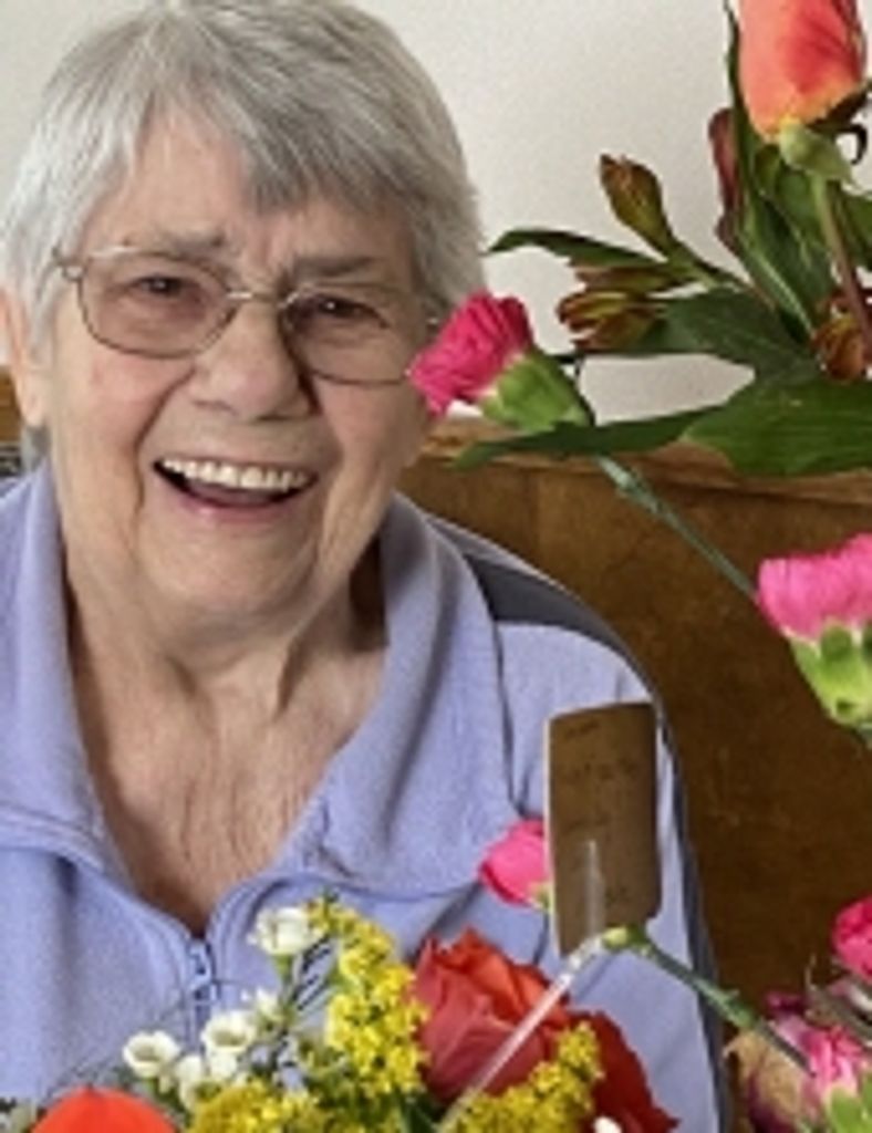 Carol  Viola (Hunter)  Woodley